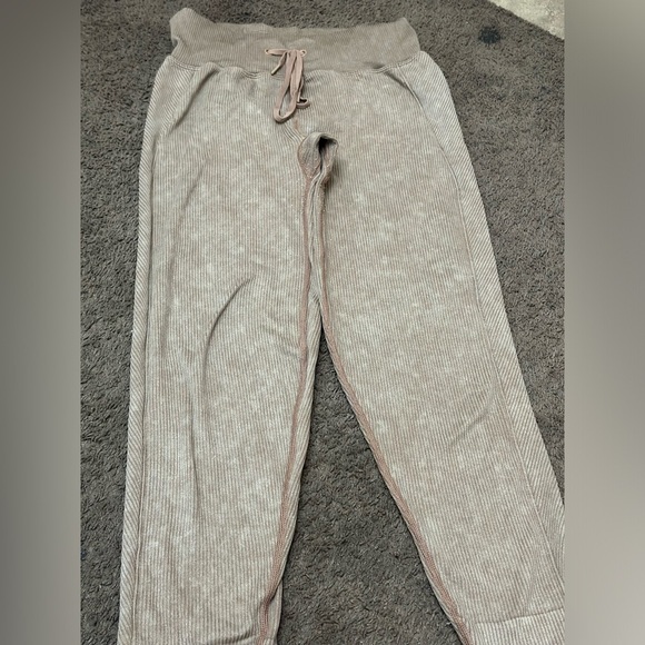 PINK Victoria's Secret Pants - Pink joggers
